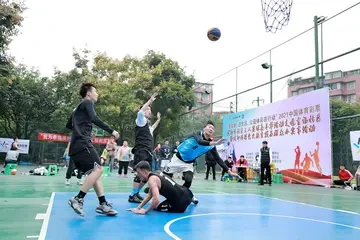 资深篮球教练推荐的训练规矩_0
